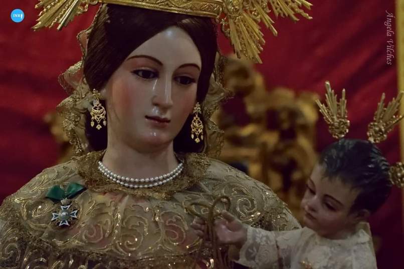 Besamanos de la Virgen del Carmen de San Gil // Ángela Vilches