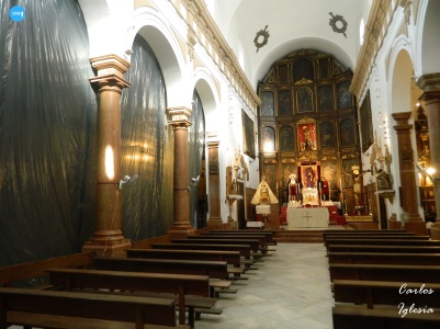 Traslado de los titulares de San Roque y la Virgen de la Sierra al altar mayor // Carlos Iglesia