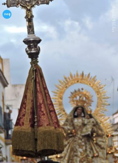 Virgen del Rosario de San Julián // Ángela Vilches