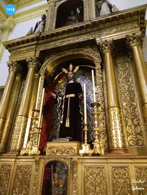 Señor de la Redención y la Virgen del Rocío en San Ildefonso // Carlos Iglesia