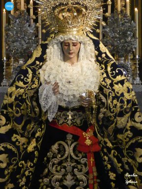 Veneración de la Virgen de los Desamparados de San Esteban // Carlos Iglesia