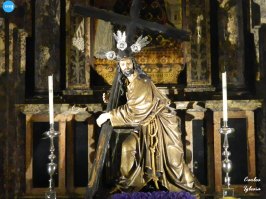 Titulares de la Corona y Virgen del Rosario // Carlos Iglesia