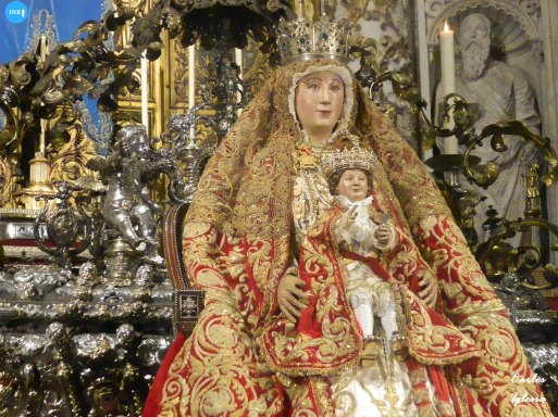 Veneración de la Virgen de los Reyes // Carlos Iglesia