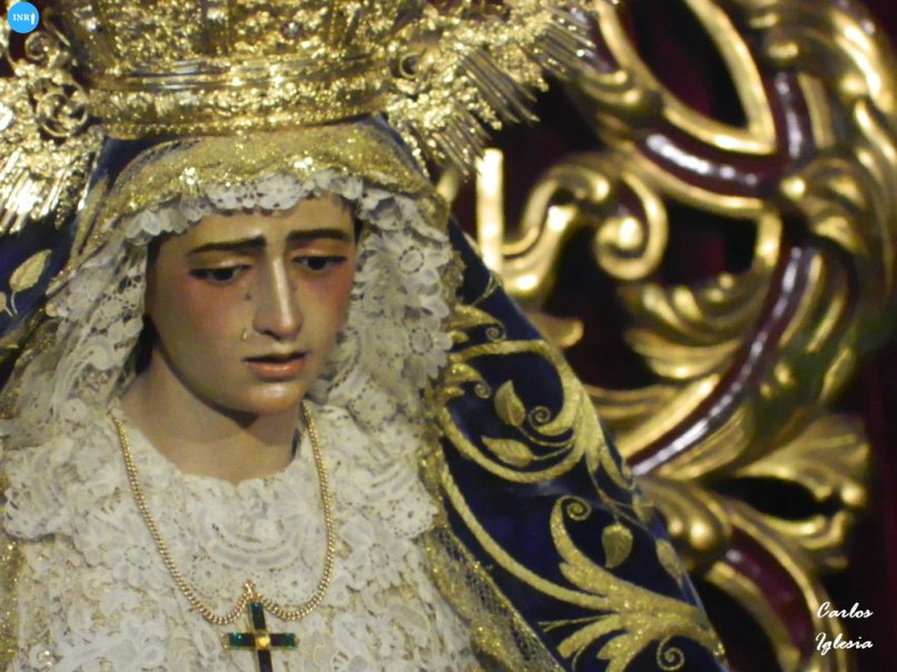 Veneración a la Virgen de la Amargura // Carlos Iglesia