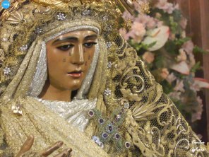 Veneración de la Virgen de la Esperanza de Triana // Carlos Iglesia