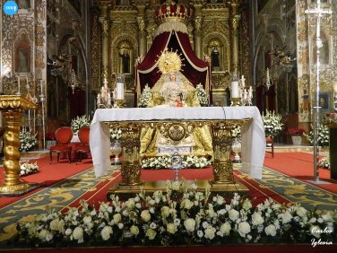 Veneración a la Virgen de la Esperanza de la Trinidad // Carlos Iglesia