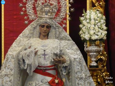 Veneración de la Virgen de la Paz // Carlos Iglesia