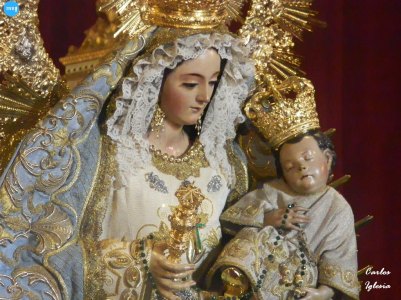 Veneración de la Virgen del Rosario de la Macarena // Carlos Iglesia