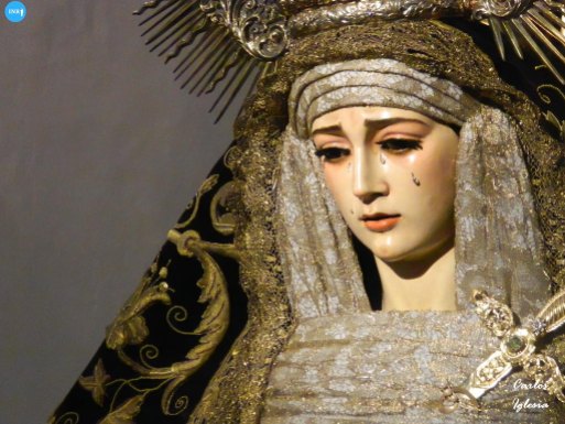 Veneración de la Virgen de la Soledad de los Servitas // Carlos Iglesia