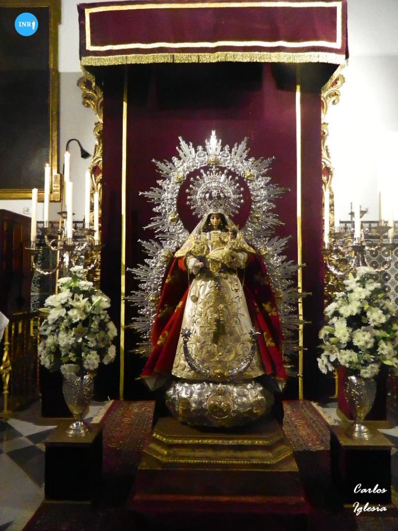 Besamanos de la Virgen de Montemayor // Carlos Iglesia