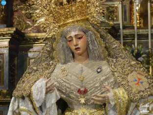 Veneración de la Virgen de la Esperanza de la Trinidad // Carlos Iglesia