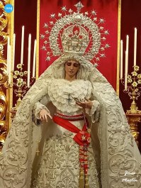 Besamanos de la Virgen de la Paz // Jesús Martín