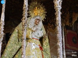 Virgen de la Esperanza Macarena y el Señor de la Sentencia en sus pasos // Carlos Iglesia